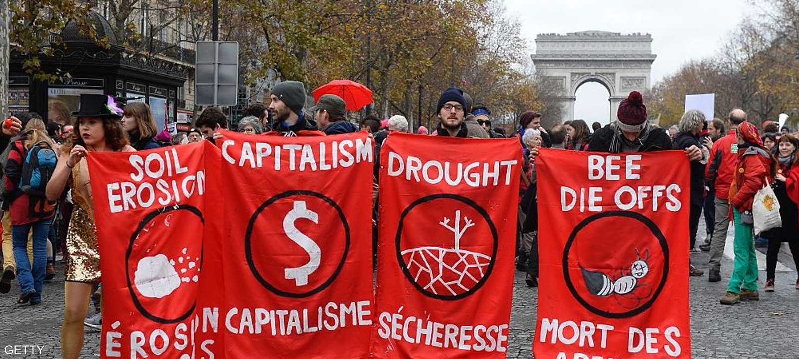 مناصرو البيئة في شوارع فرنسا خلال قمة باريس