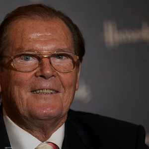 الممثل البريطاني روجر مور