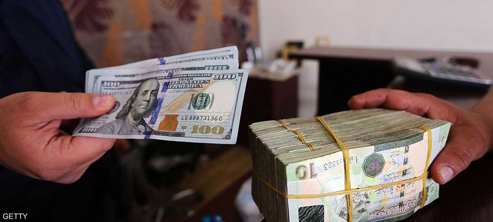 الدينار الليبي وهبوط الأسعار أمام العملات الصعبة