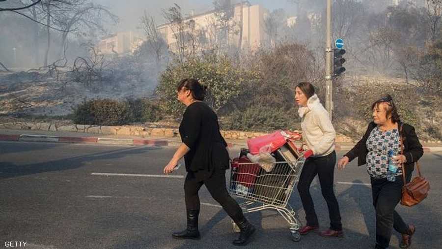 إسرائيل طلبت مساعدة دولية لإخماد الحرائق