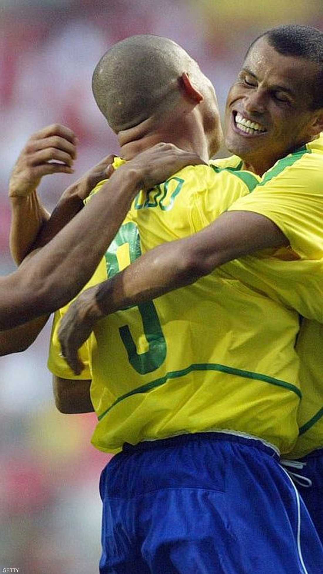 رونالدو وريفالدو ورنالدينيو ثلاثي برازيلي أسطوري توّج بمونديال 2002