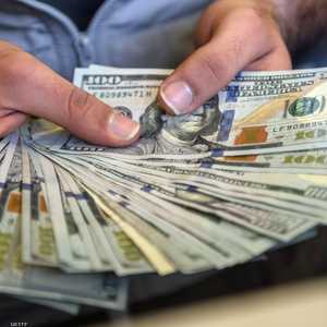سعر صرف الدولار الآن في أعلى مستوياته خلال عقد من الزمن
