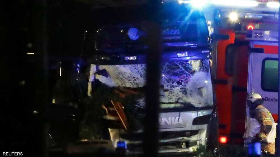 صورة الشاحنة التي اقتحمت السوق في برلين