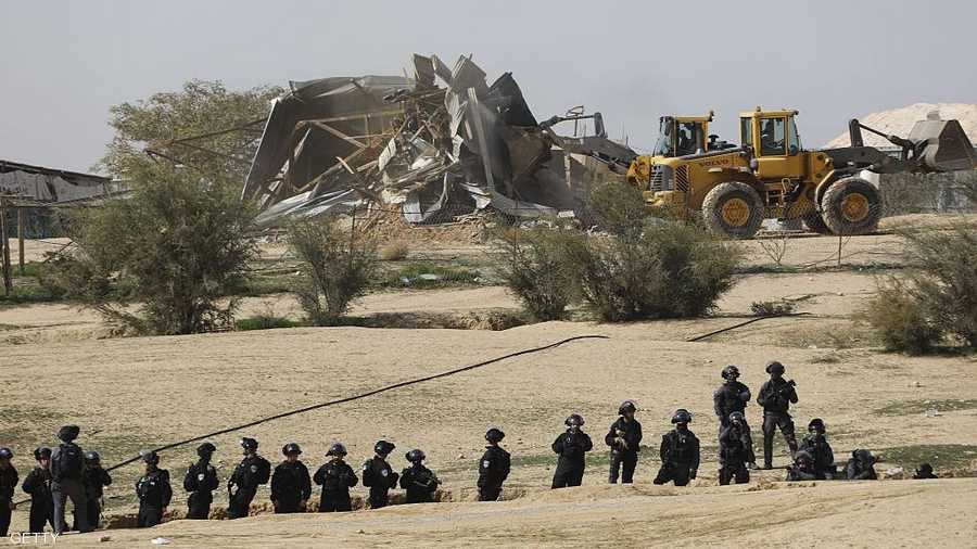 هدمت القوات الإسرائيلية 12 منزلا في القرية
