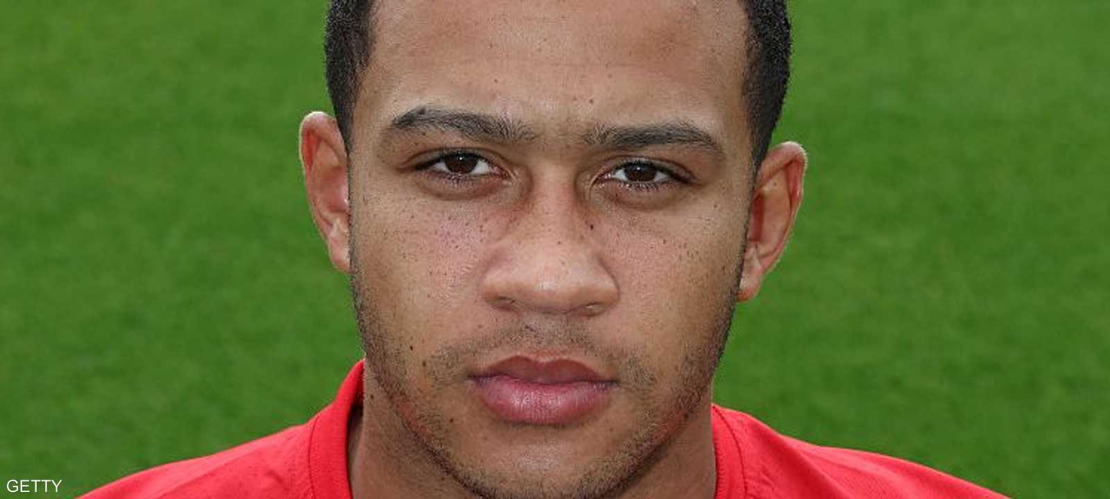 المهاجم الدولي الهولندي ممفيس ديباي.