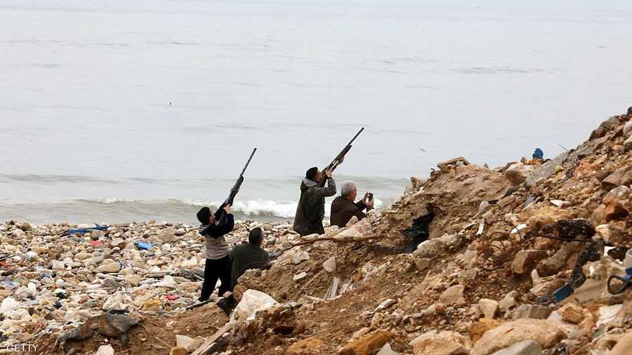 تم استدعاء صيادين من قبل الدولة كمتطوعين لن يتقاضوا أجرهم