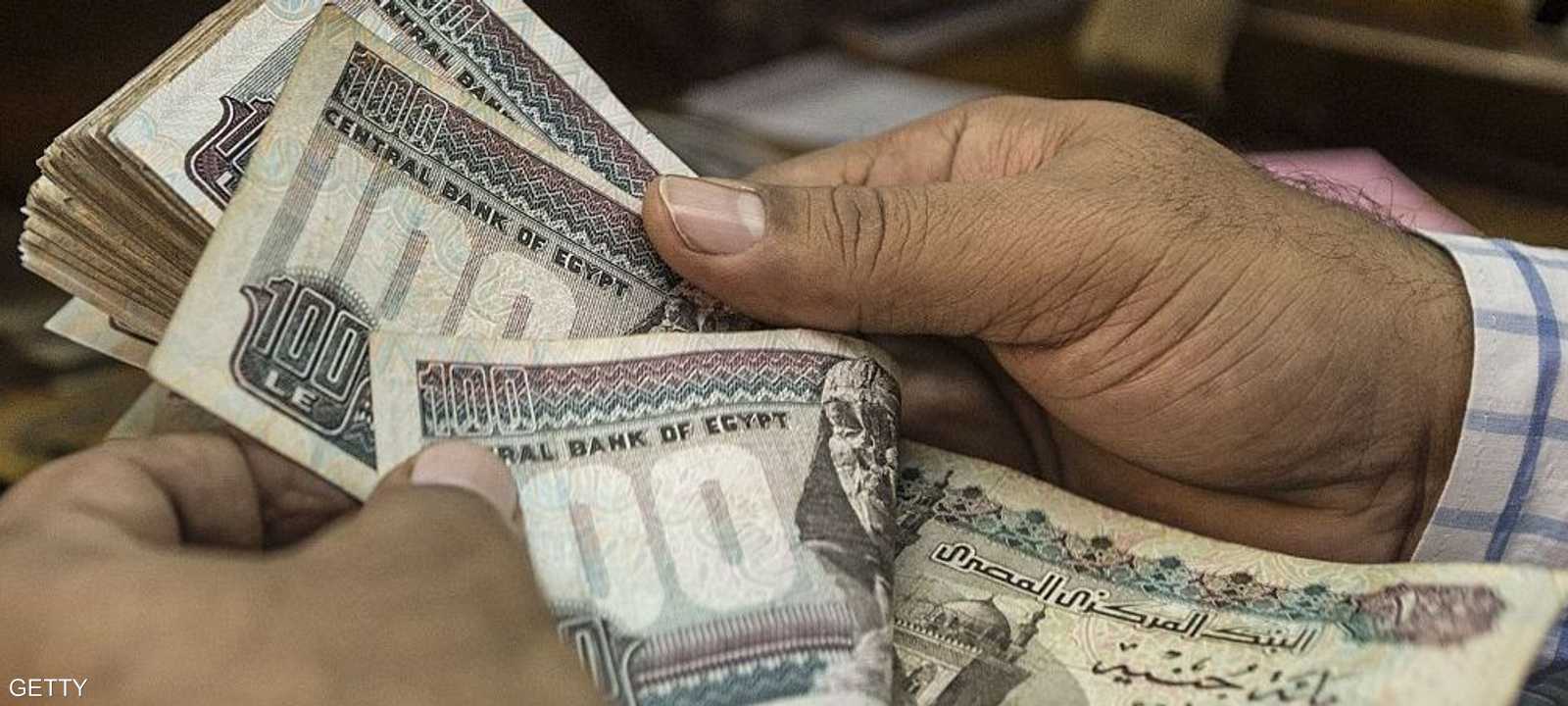 ارتفع الجنيه المصري 20 بالمئة أمام الدولار منذ أواخر ديسمبر.