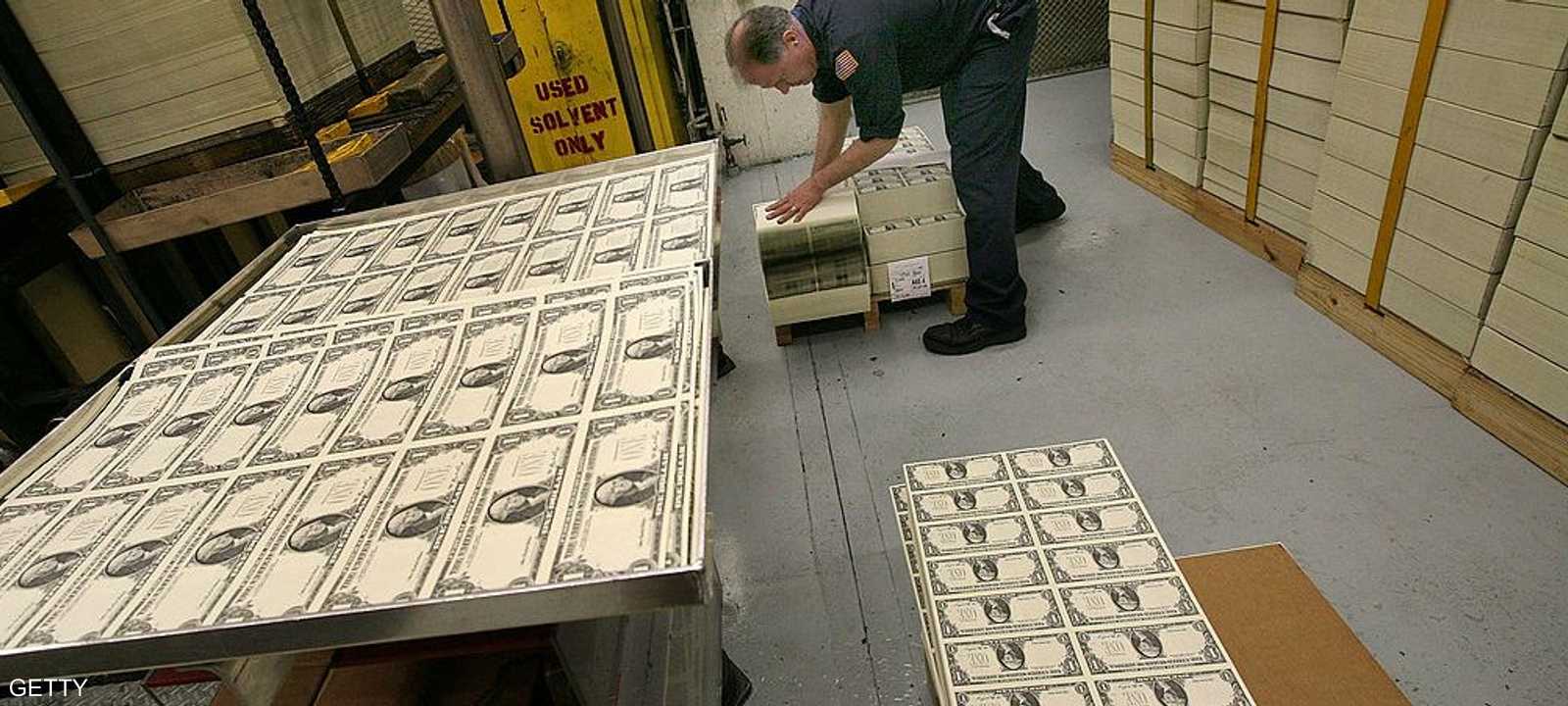 الدولار ارتفع لأعلى سعر بعد خطاب ترامب أمام الكونغرس