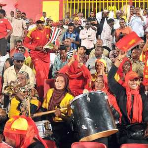 جمهور المريخ يقف بقوة خلف "الزعيم"