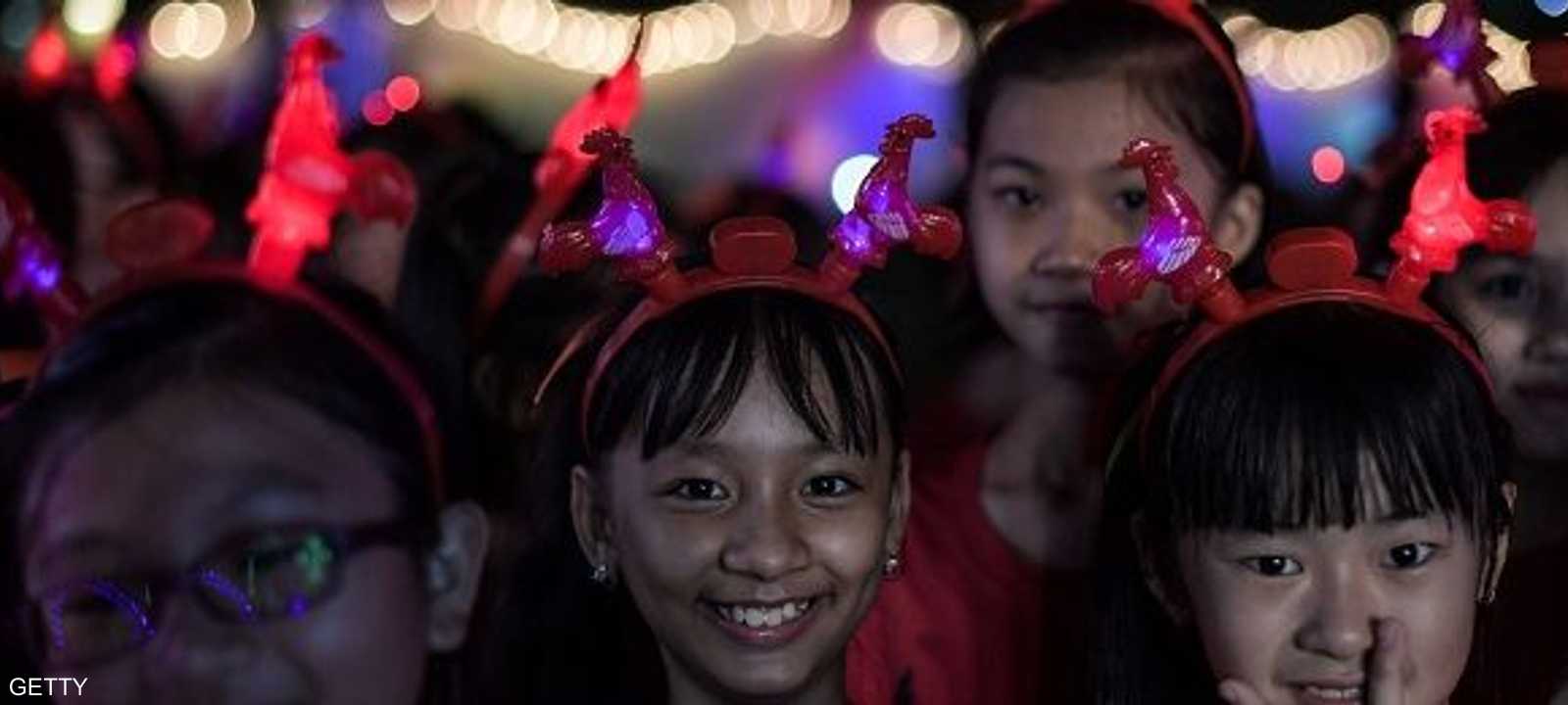 فتيات ماليزيا معرضات للزواج وهن قصر