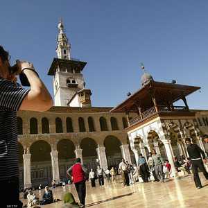 سائحون في المسجد الأموي بدمشق - أرشيف
