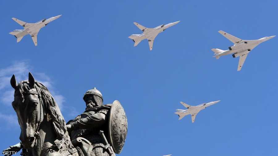 قاذفات روسيا الاستراتيجية فوق تمثال الأمير دولفوركي