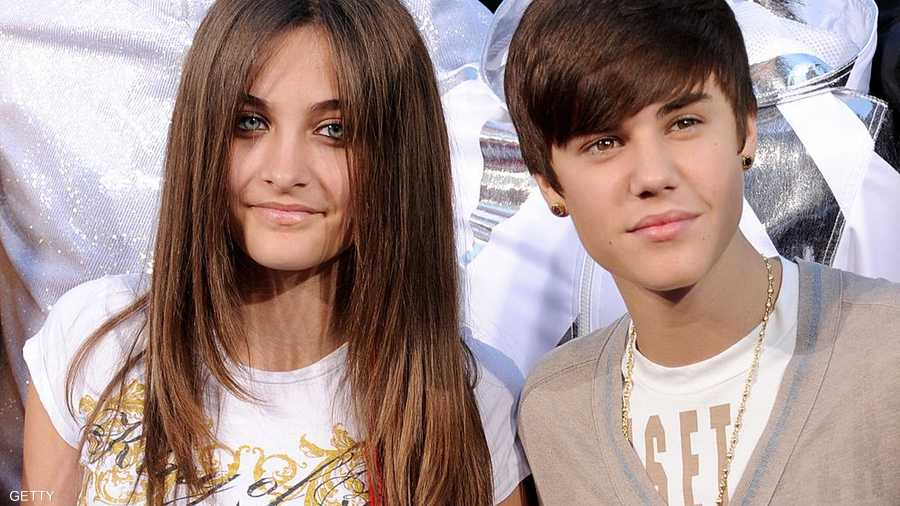 دافعت باريس عن التعري بأنه حركة تدعو للعودة إلى الطبيعة