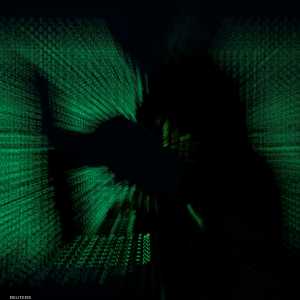 يتوارى  الفيروس داخل الحواسيب مستغلا ثغرة في نظام ويندوز