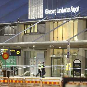 صورة للمطار بع إخلائه