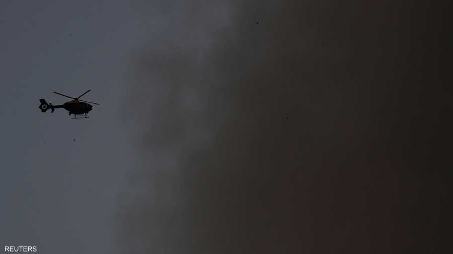 كافح 200 من رجال الإطفاء الحريق بمساعدة 40 عربة