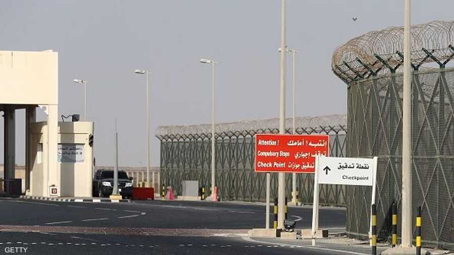 معبر أبو سمرة المنفذ البري الوحيد لقطر