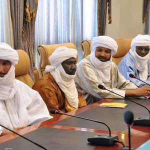 وفد قيادي من حركة أزواد والأمين العام لها أغ شريف (يسار)