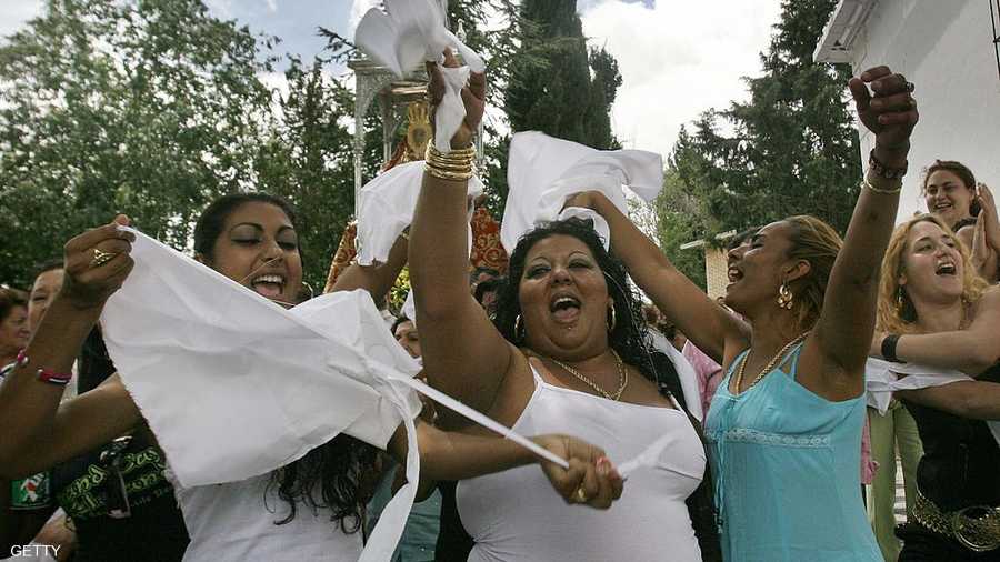 ويفرحون في إسبانيا