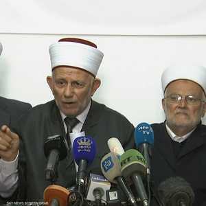 القيادات الدينية تقرر العودة للصلاة في الأقصى