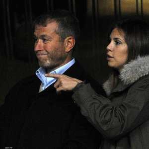 الروسي رومان إبراموفيتش مالك تشلسي الإنجليزي