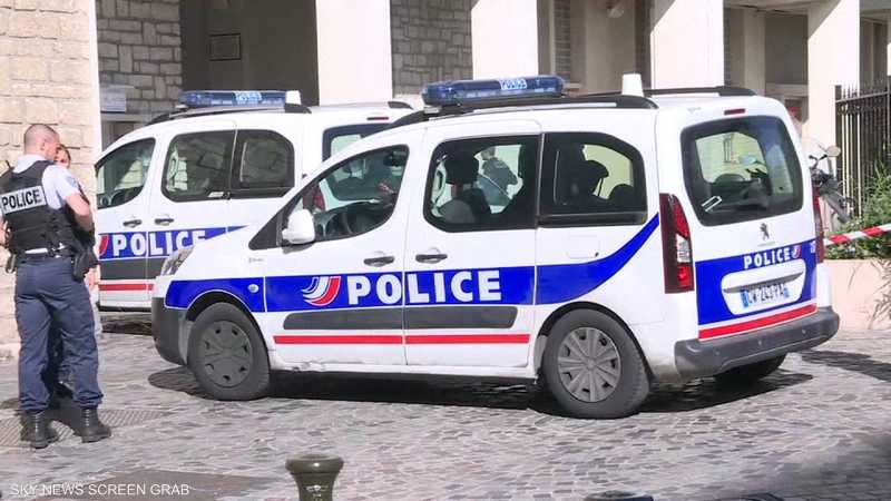 الشرطة الفرنسية تعتقل منفذ هجوم باريس