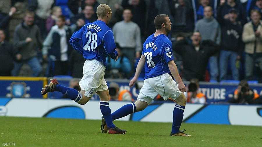 أول أهداف روني في 2002 بقميص إيفرتون في مرمى أرسنال