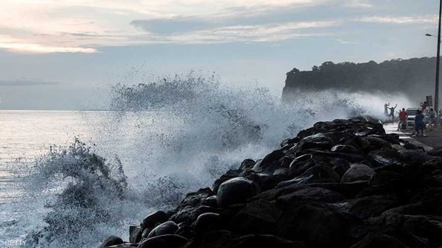 وخاطروا بسلامتهم