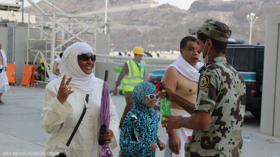 والأطفال أيضا ينالون نصيبهم من الرذاذ