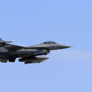 طائرة من نوع "أف-16" تحطمت في أريزونا