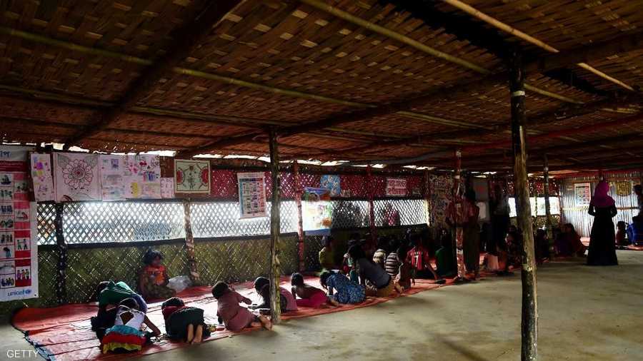 نظم المعرض وكالات أغاثة قدمت خدمات إرشاد لأطفال الروهينغا