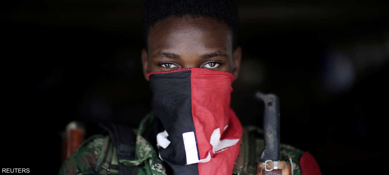 عنصر من جيش التحرير الوطني الكولومبي