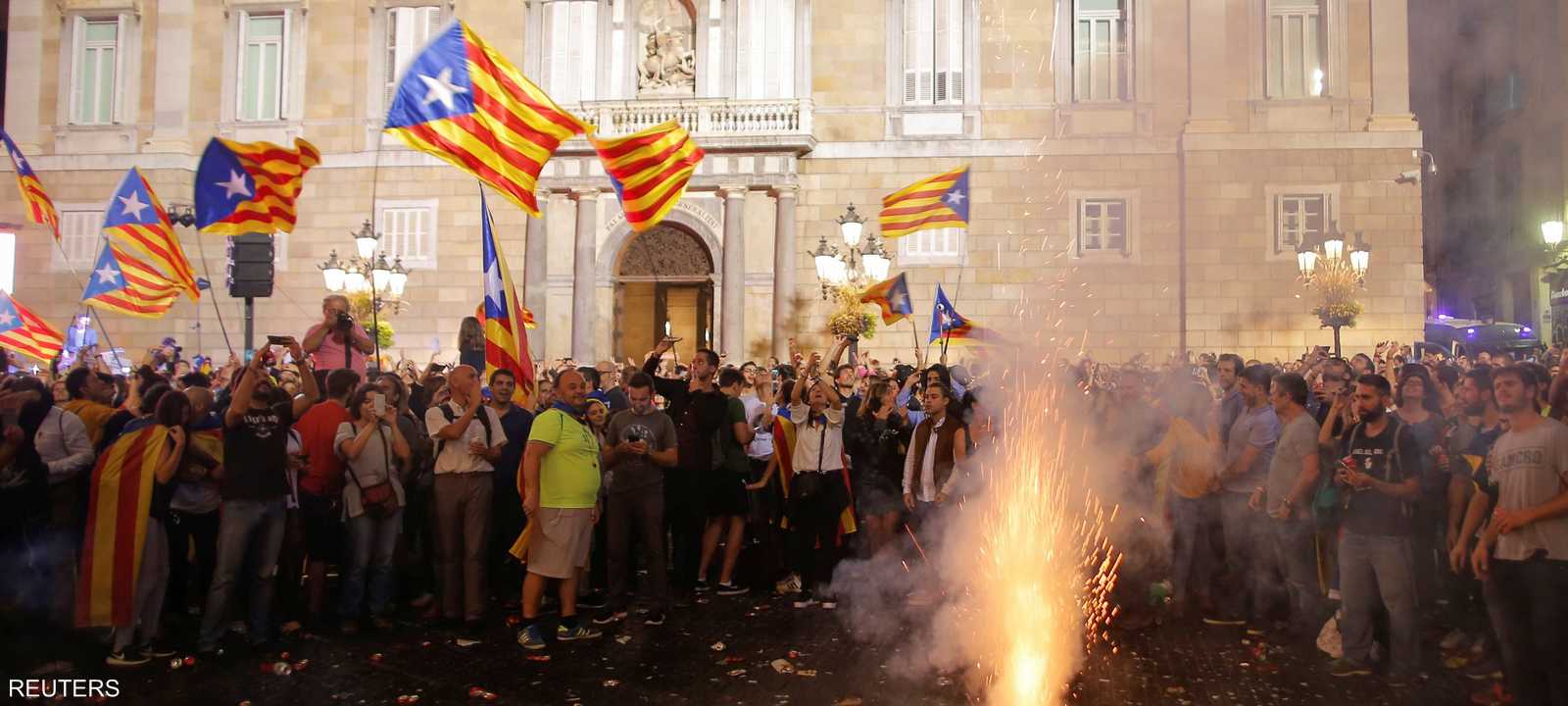 احتفالات في كتالونيا بقرار البرلمان الأخير