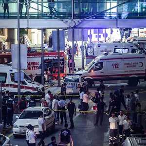 اللحظات الأولى لهجوم مطار أسطنبول