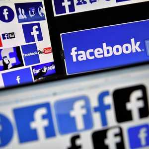 شعار فيسبوك