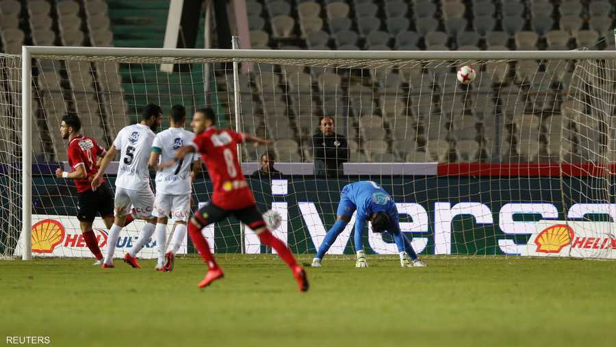 المغربي أزارو سجل الهدف الثالث للأهلي