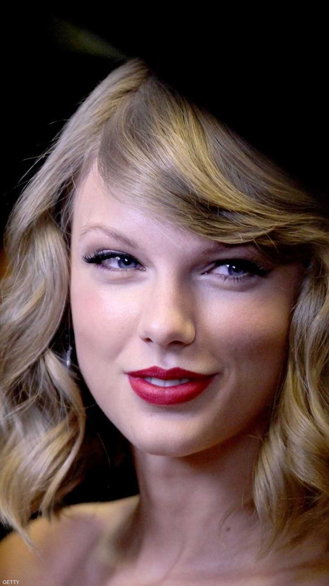 المركز العاشر: تايلور سويفت