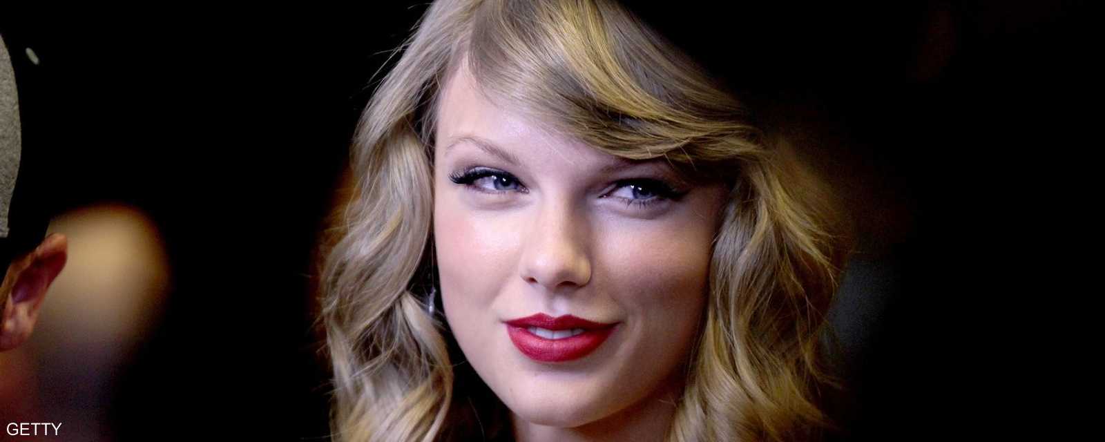 المركز العاشر: تايلور سويفت