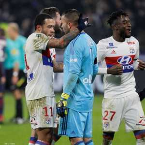 ممفيس ديباي واحتفال بالنصر