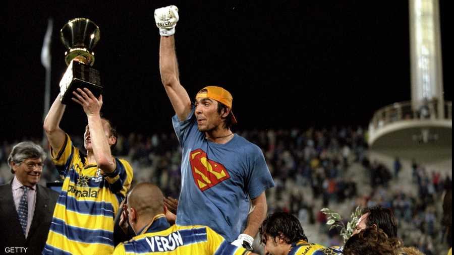 بدايته كانت مع بارما المدجج بالنجوم بين 1995 و2001