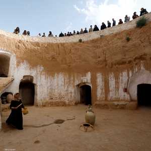 سكان الكهوف يتمسكون ببيوتهم في تونس