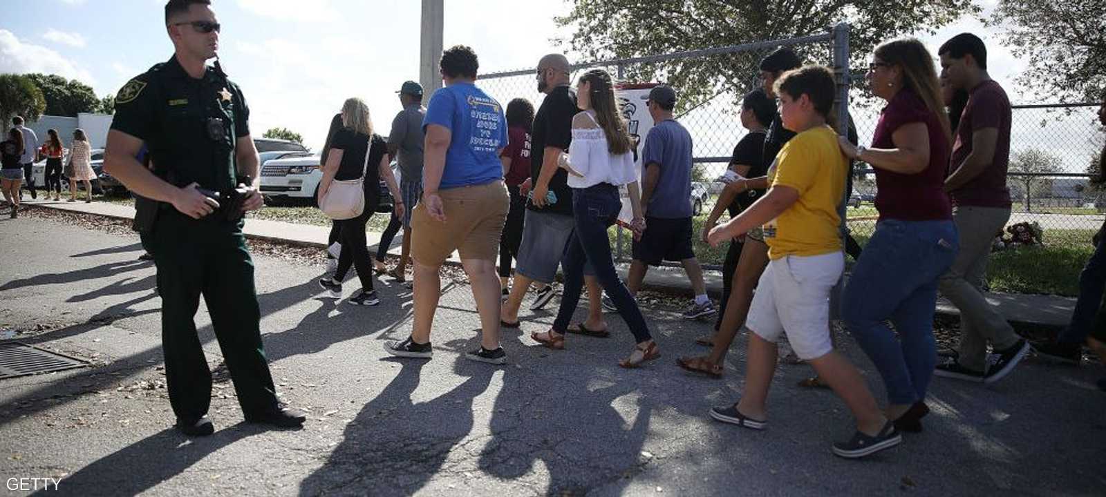 طلاب فلوريدا عادوا إلى مدرستهم بعد المجزرة