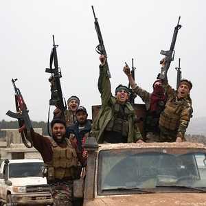 مسلحون من المعارضة السورية المدعومة من تركيا.
