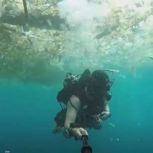 نفايات البلاستيك تهدد الحياة البيئية بإندونيسيا