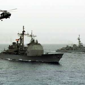 سلسلة حوادث شهدها الخليج العربي بين البحرية الأميركية وإيران