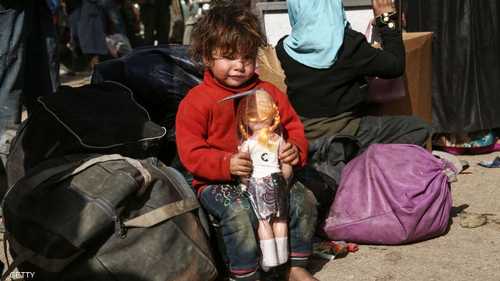 ألعاب لا تخفي نظرة الحزن عن وجوه أطفال الغوطة