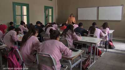 تونس.. إغلاق عشرات المدراس بعد تفشي أوميكرون