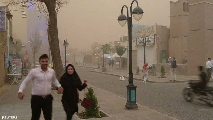 سرعة الرياح وصلت إلى 102 كيلومتر في الساعة