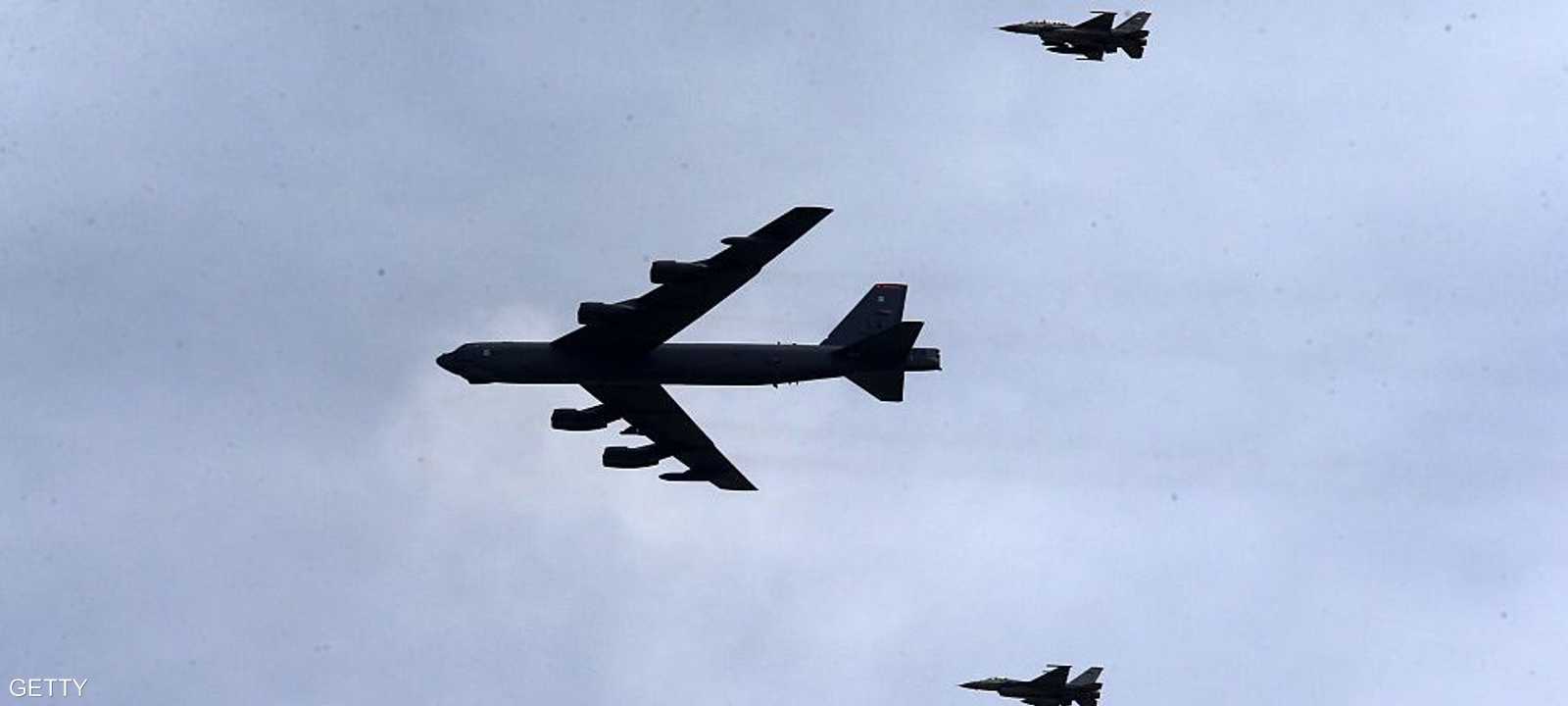 قاذفة بي 52 أميركية بلقطة أرشيفية