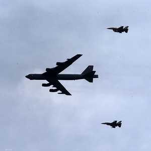 قاذفة بي 52 أميركية بلقطة أرشيفية